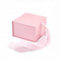 Caja rosa 12 x 12 x 7,5 cm
